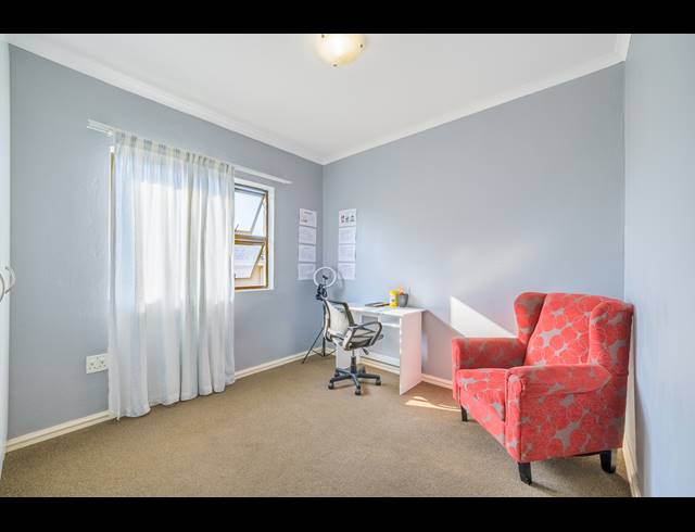 3 BEDROOM DUPLEX FOR SALE IN NEW GERMANY